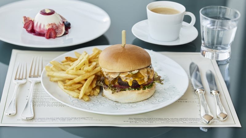 © Four Seasons Hotel Tokyo at Marunouchi