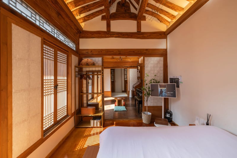 @Signature_Classic / Station Gyeongbokgung / Entire Hanok