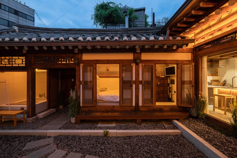 @Signature_Classic / Station Gyeongbokgung / Entire Hanok