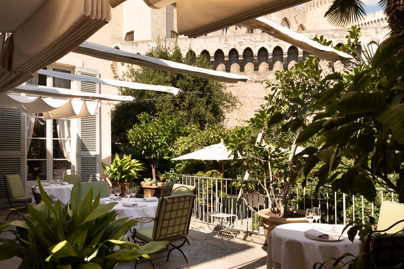 @La Mirande