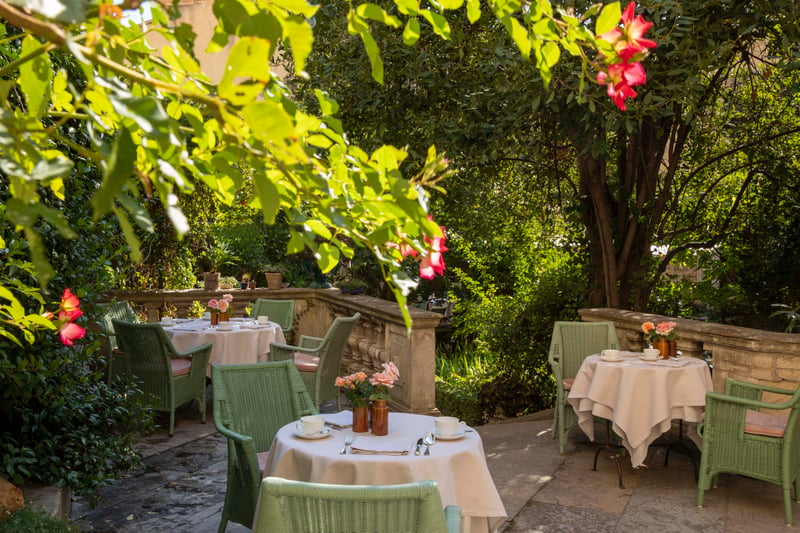 @La Mirande