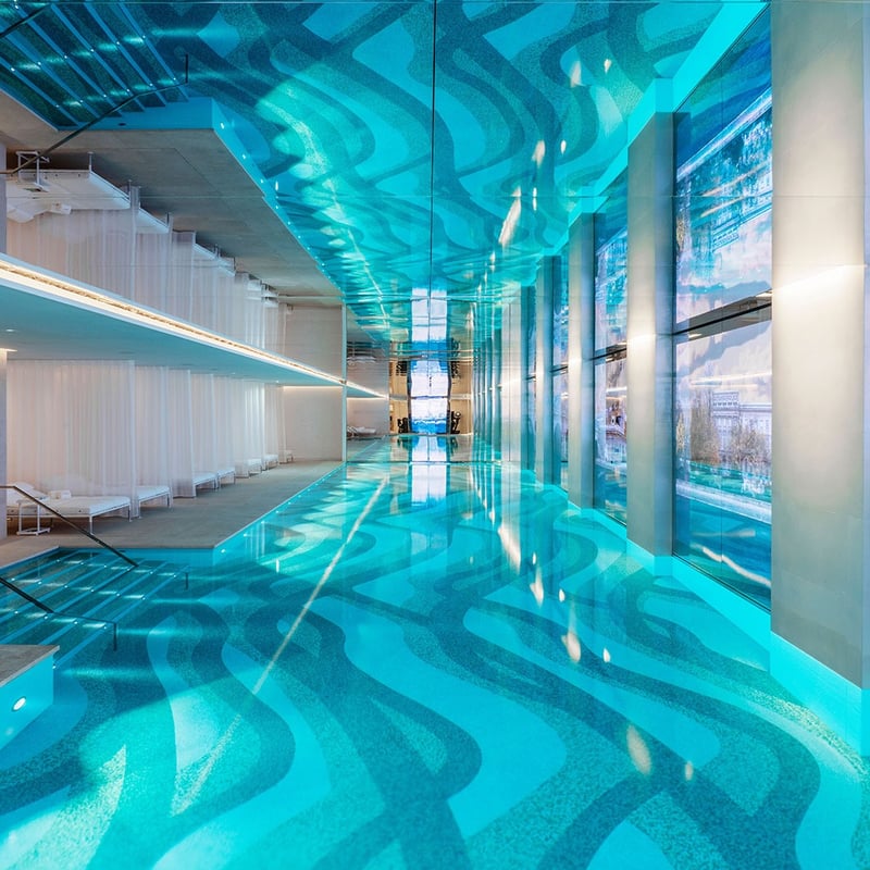 Hotel with Swimming Pool