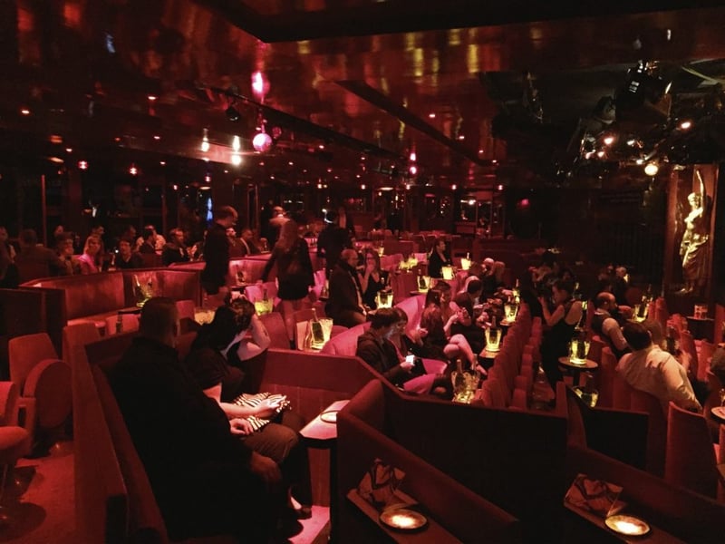 La salle du Crazy Horse