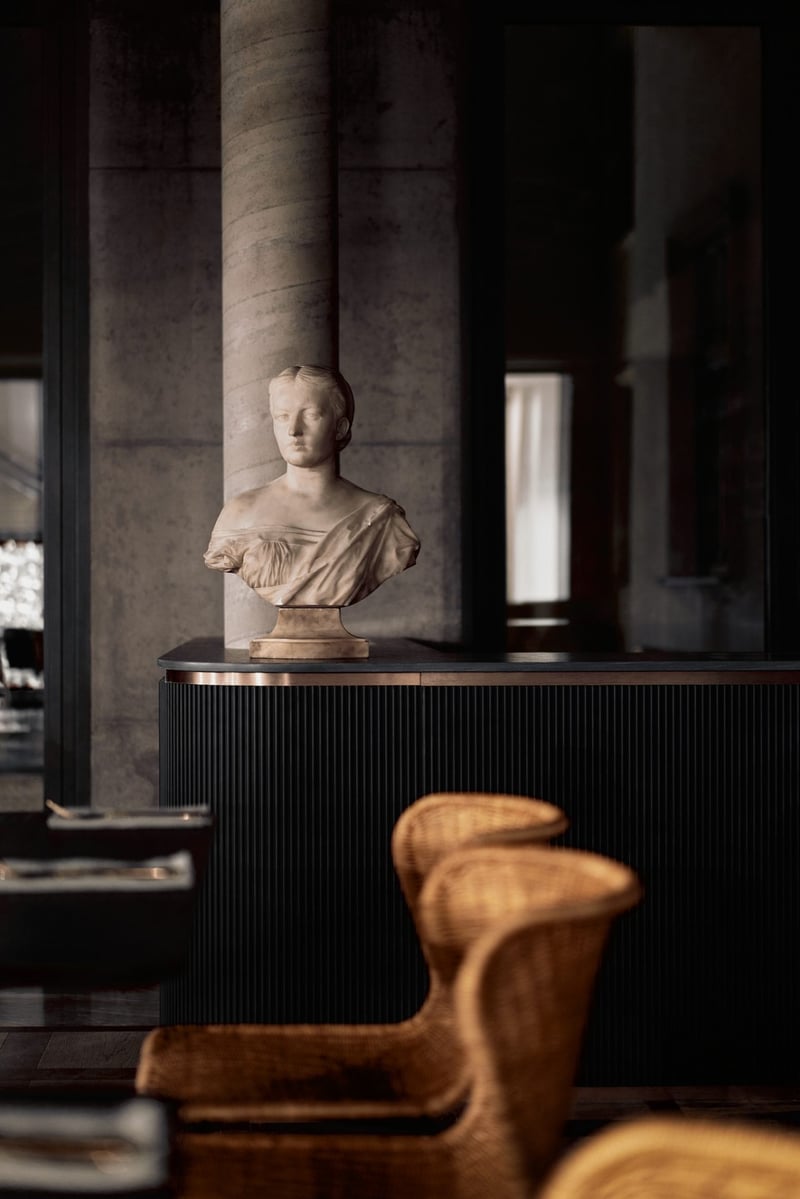 © H15 Luxury Palace