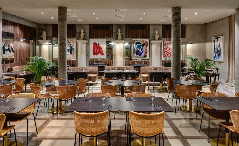 © H15 Luxury Palace