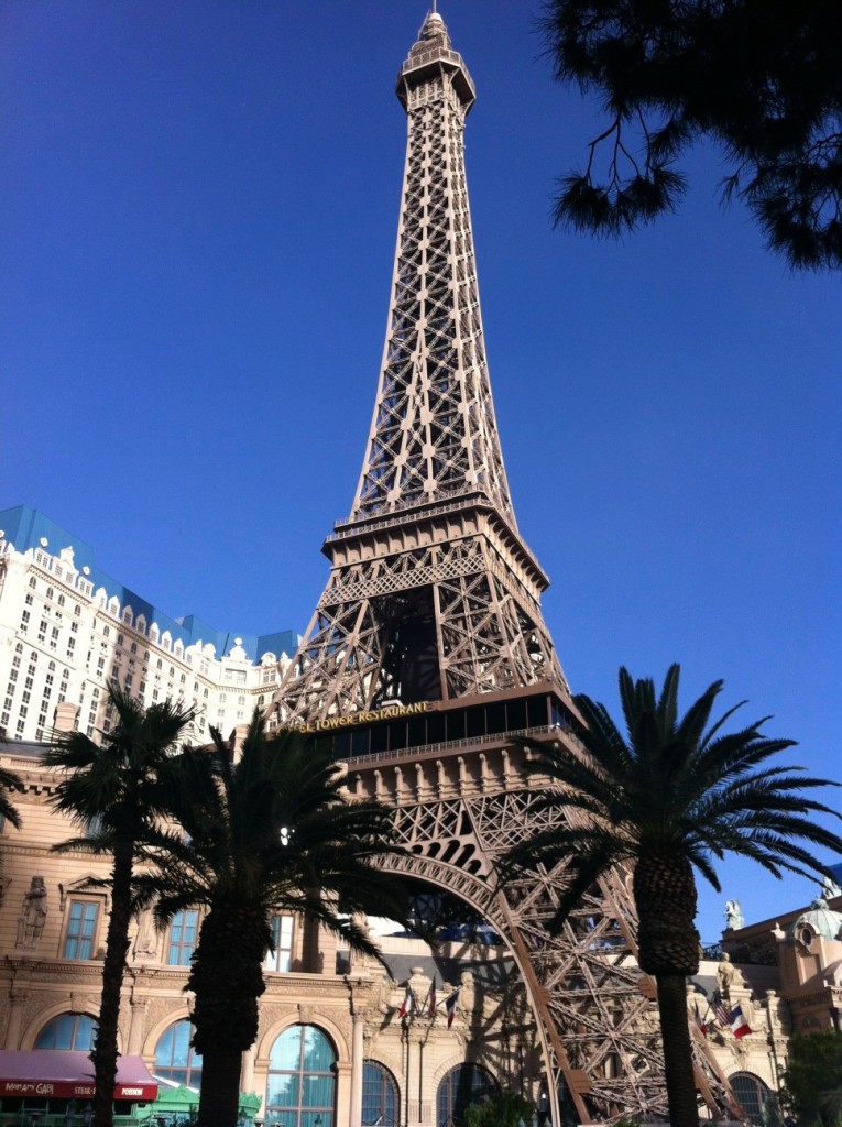 Et il y a même la tour Eiffel ^^