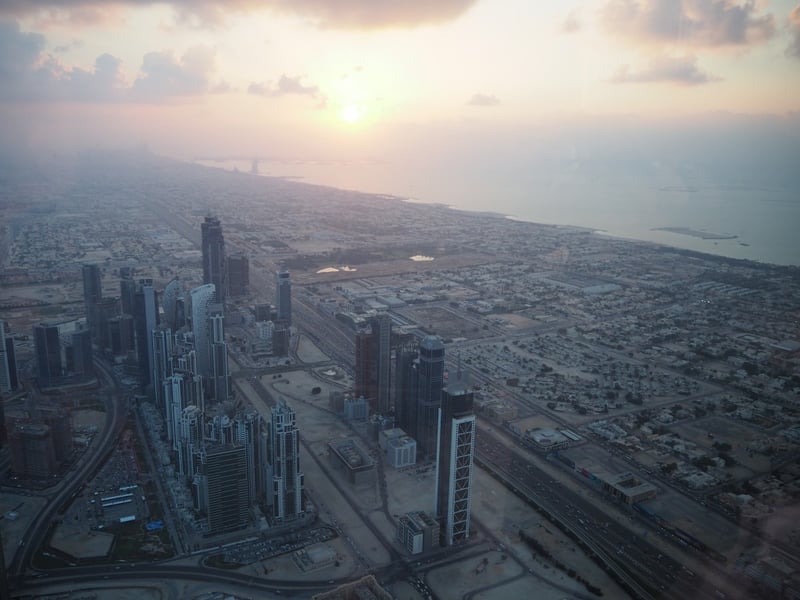 Une vue époustouflante sur Dubai et la mer